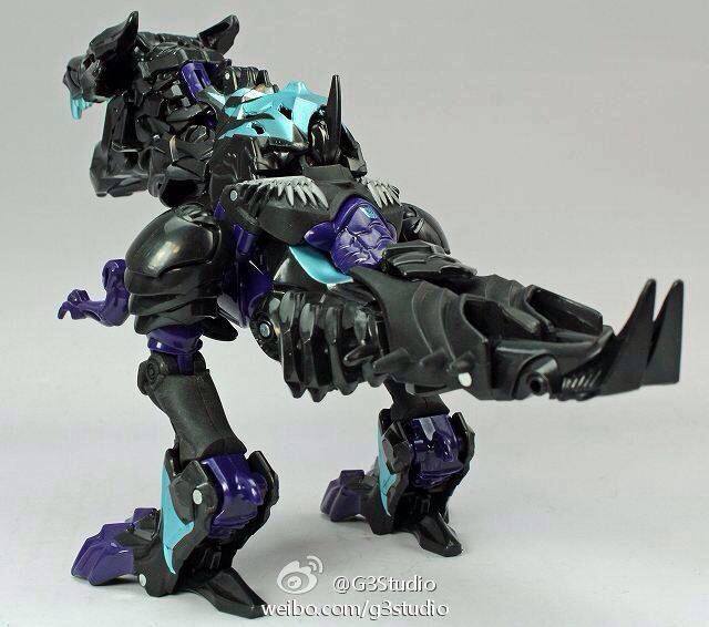 New, High Quality Images of Nemesis Prime and Grimlock- Sold Out